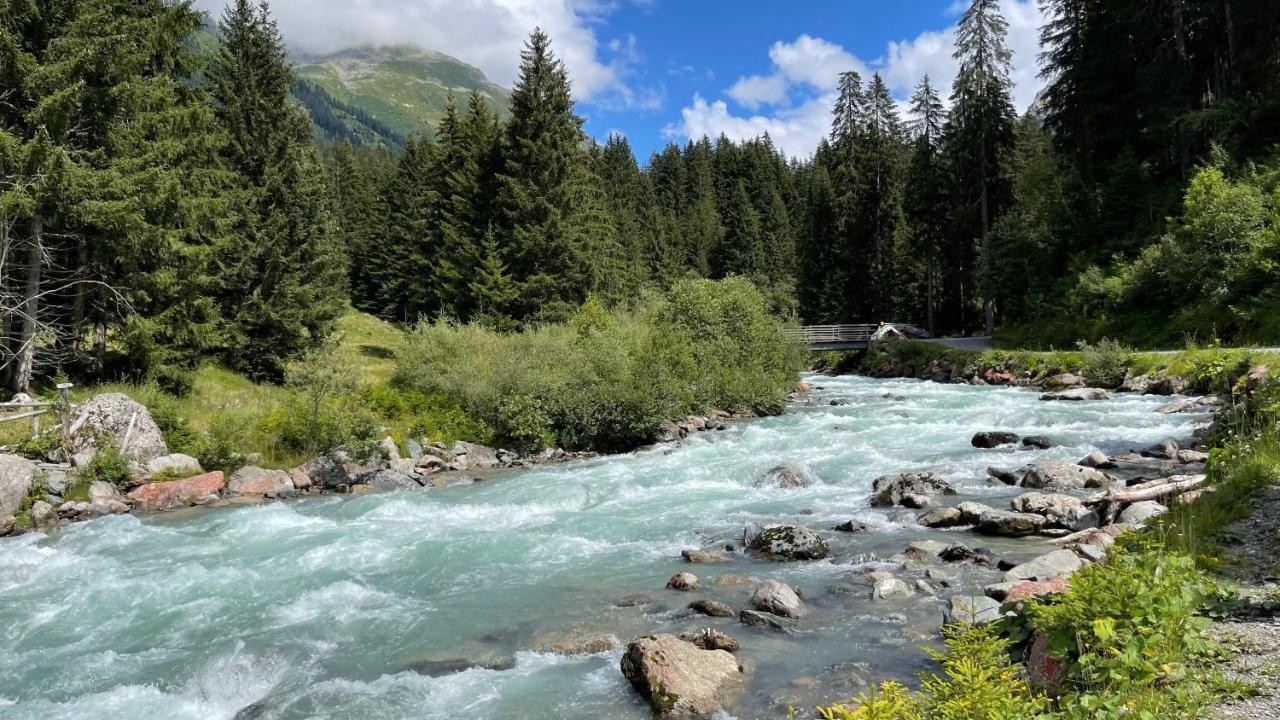 Ferienwohnung Mit Idyllischer Aussicht Klosters Buitenkant foto